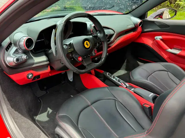 Ferrari F8 — Фото автомобиля 11