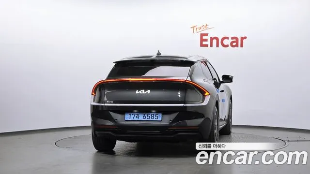 Kia EV6 New — Фото автомобиля 4