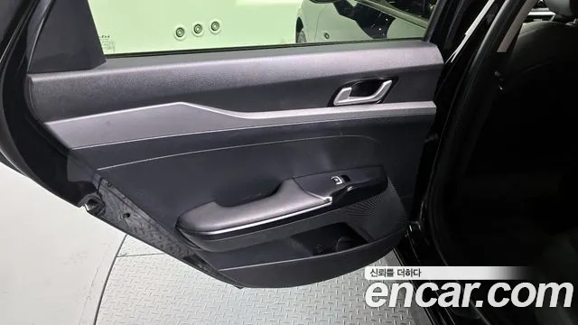 Kia K5 K5 3 поколение 2.0 LPI(Для проката) — Фото автомобиля 25