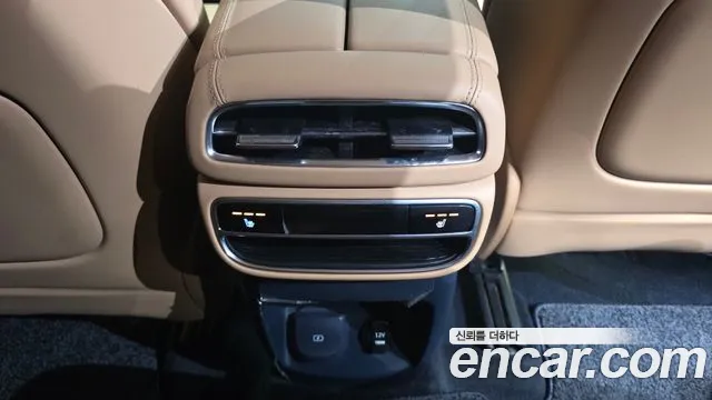 Genesis GV80 — Фото автомобиля 30