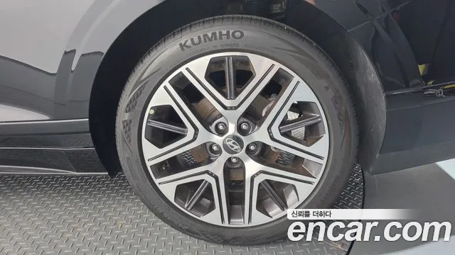 Hyundai Grandeur Grandeur (GN7) 2.5 Бензин 2WD — Фото автомобиля 17