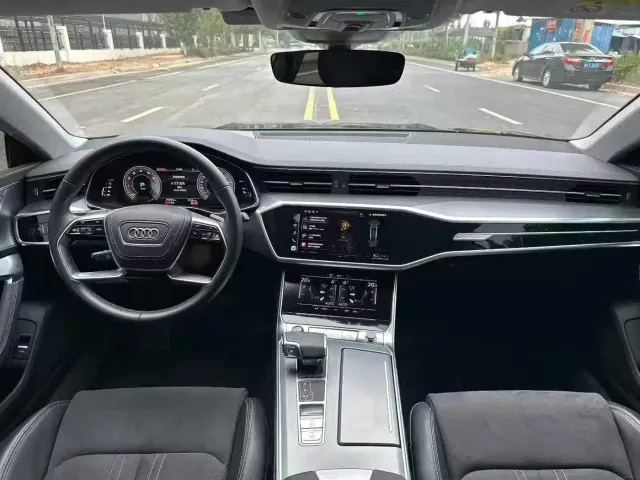 Audi A7L — Фото автомобиля 5