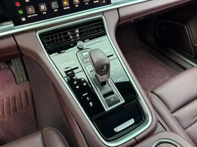 Porsche Panamera — Фото автомобиля 14