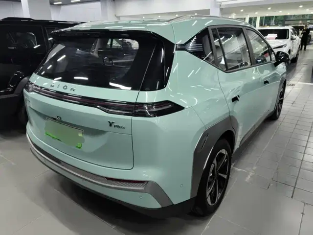 GAC Aion Y — Фото автомобиля 3