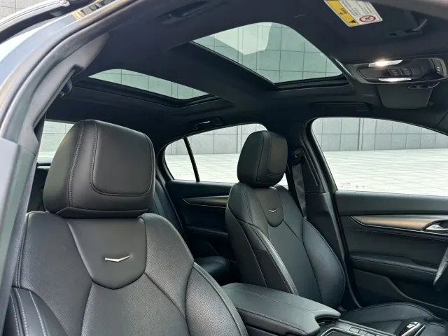 Cadillac CT5 — Фото автомобиля 9