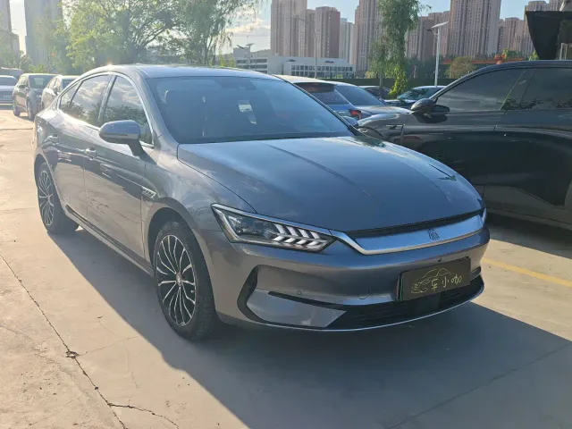 BYD Qin PLUS — Фото автомобиля 3