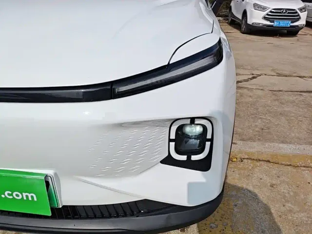 Geely Geometry E Firefly — Фото автомобиля 23
