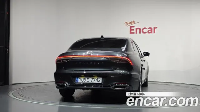 Hyundai Grandeur Grandeur (New) — Фото автомобиля 4