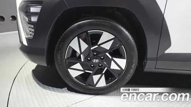 Hyundai Kona SX2 — Фото автомобиля 5