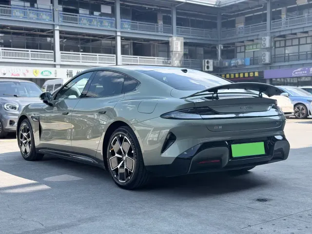 Xiaomi SU7 — Фото автомобиля 4