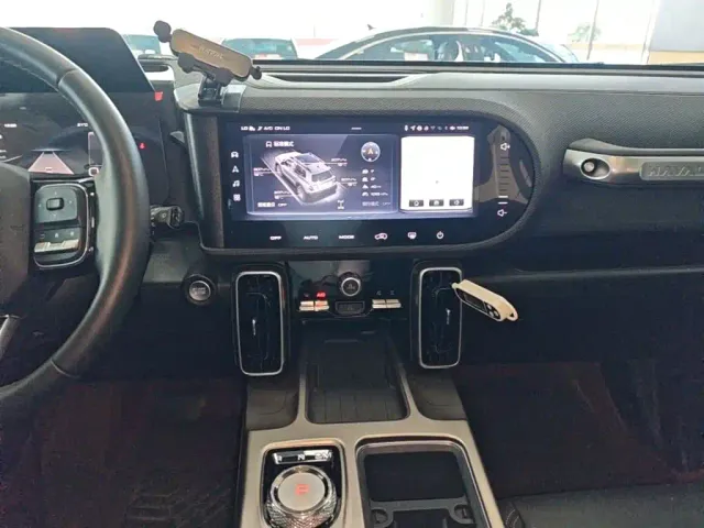 Haval Big Dog — Фото автомобиля 12