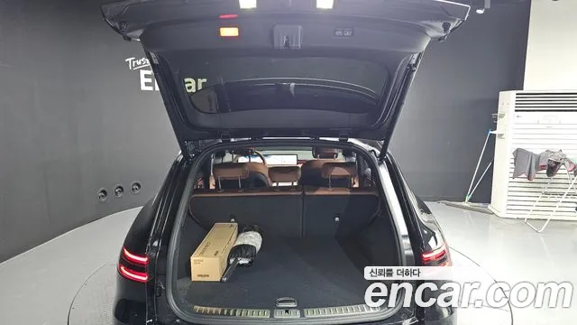 Genesis GV70 2.5T Бензин AWD — Фото автомобиля 16