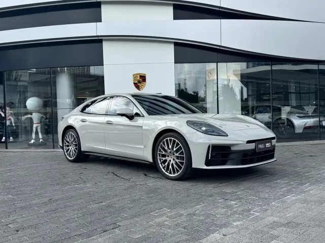 Porsche Panamera — Фото автомобиля 3