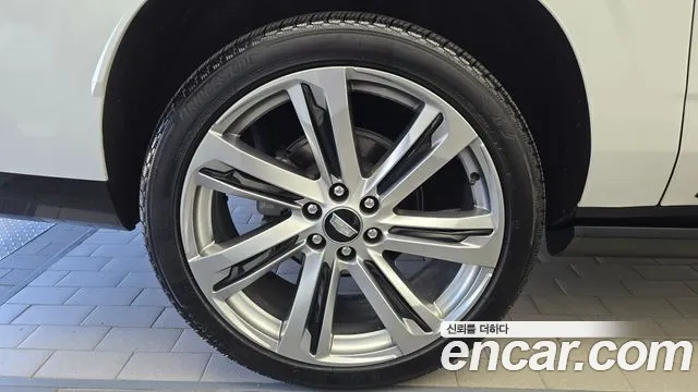 Cadillac Escalade Generation 5 — Фото автомобиля 5