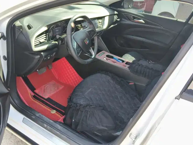 Buick Regal — Фото автомобиля 9