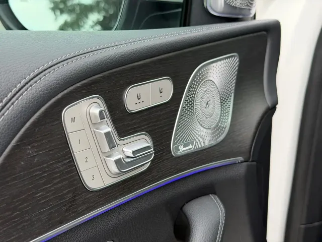 Mercedes-Benz GLE-Class — Фото автомобиля 24