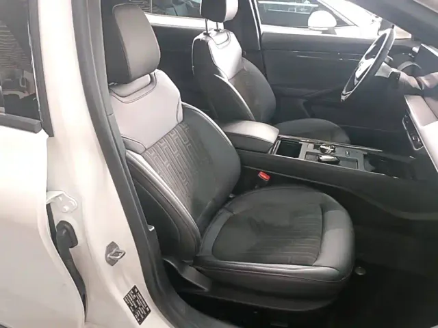 Ford Mondeo — Фото автомобиля 24