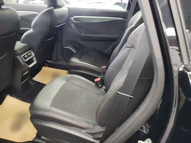 Geely Haoyue L — Фото автомобиля 16