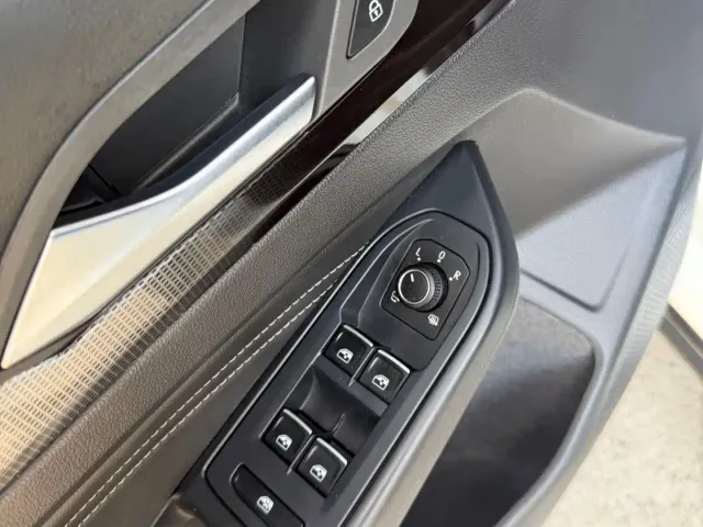 Volkswagen Golf — Фото автомобиля 17