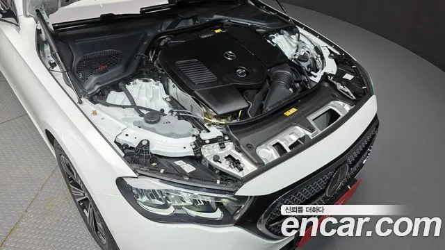 Mercedes-Benz E-Class — Фото автомобиля 6