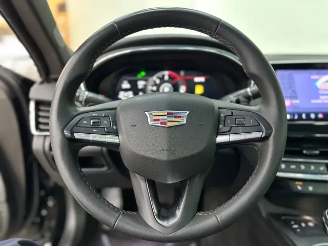 Cadillac CT5 — Фото автомобиля 9