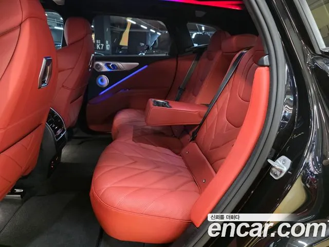 BMW XM G09 — Фото автомобиля 11