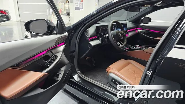 BMW 5-Series 5 серия (G60) 530i xDrive M Sport Pro Special Edition — Фото автомобиля 9