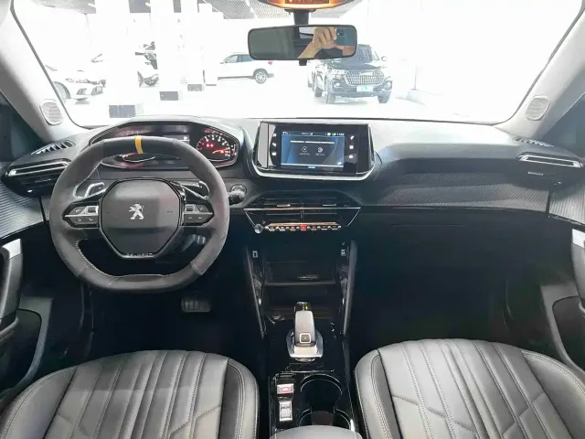 Peugeot Peugeot 2008 2022 230THP THE ONE — Фото автомобиля 9