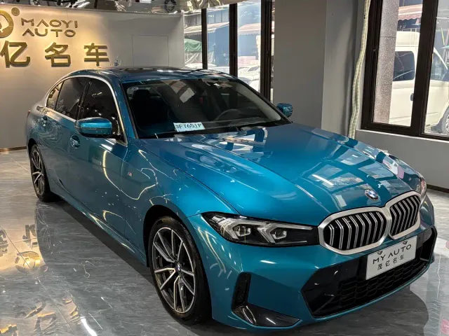 Фотография автомобиля — BMW 3 Series