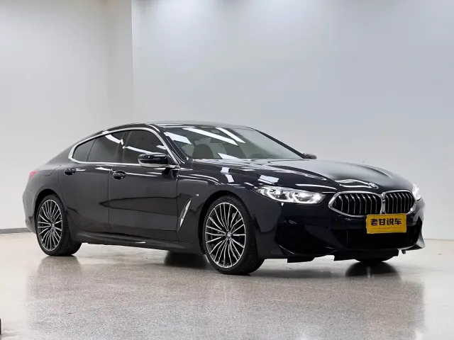 BMW 8 Series — Фото автомобиля 4