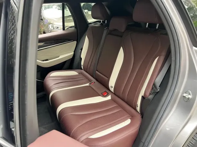 Geely Xingyue L — Фото автомобиля 10