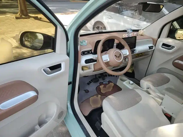 Wuling Hongguang Mini EV — Фото автомобиля 15