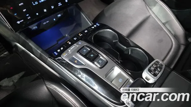 Hyundai Tucson Tucson (NX4) Дизель 2.0 4WD — Фото автомобиля 8