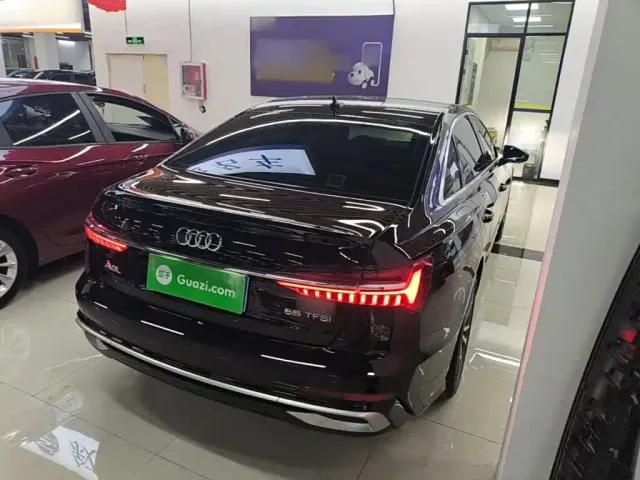 Audi A6L — Фото автомобиля 4