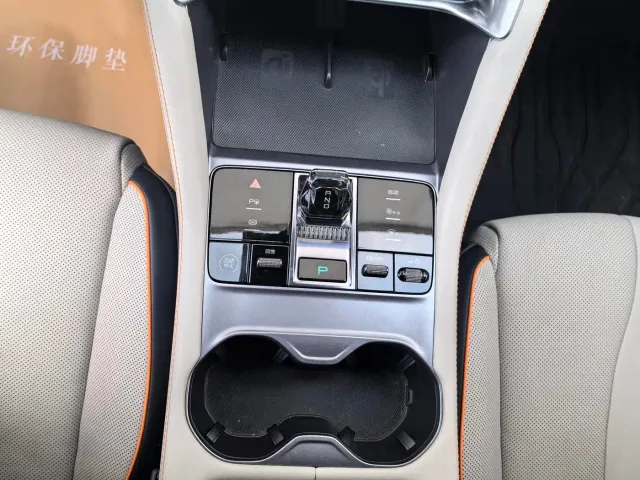 BYD Song PLUS — Фото автомобиля 11