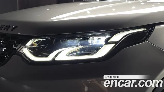 Land Rover Discovery Sport — Фото автомобиля 21