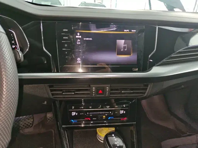 Volkswagen Passat — Фото автомобиля 12