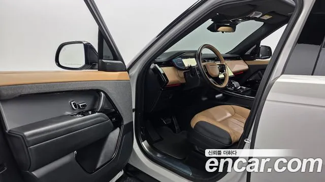 Land Rover Range Rover Sport — Фото автомобиля 6
