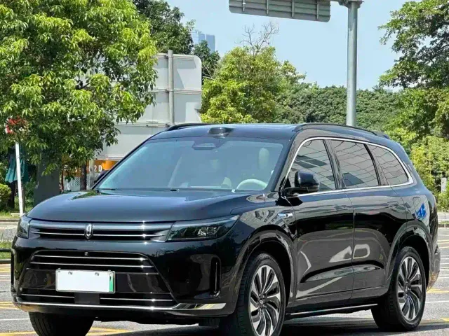 Aito M7 — Фото автомобиля 2