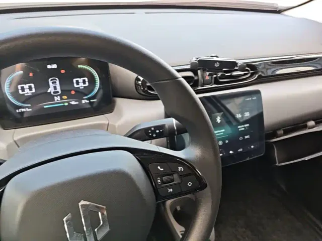 Leapmotor T03 — Фото автомобиля 13