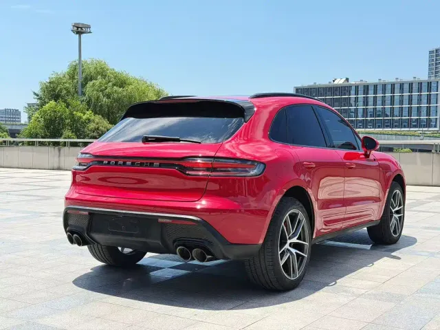 Porsche Macan — Фото автомобиля 11