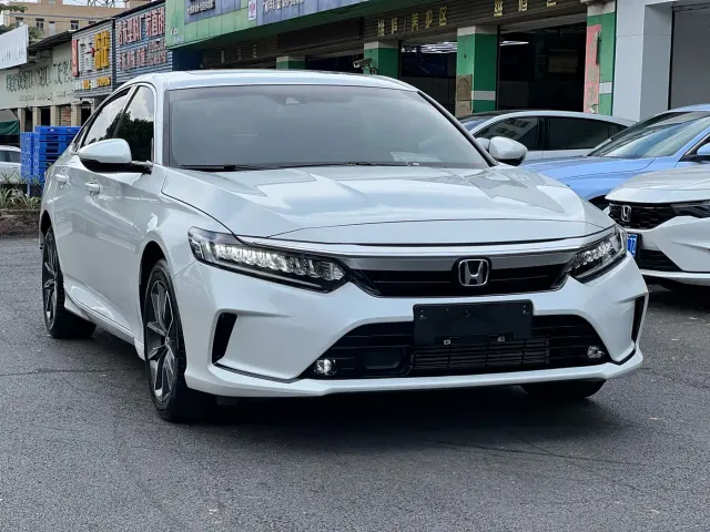 Фотография автомобиля — Honda Inspire
