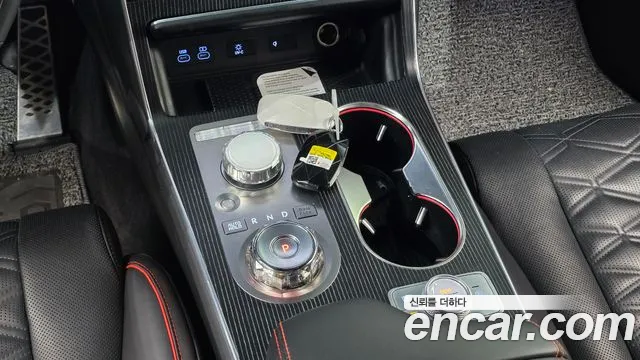 Genesis GV80 Coupe — Фото автомобиля 12