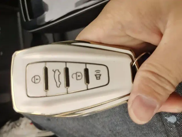 Geely Geometry E Firefly — Фото автомобиля 16