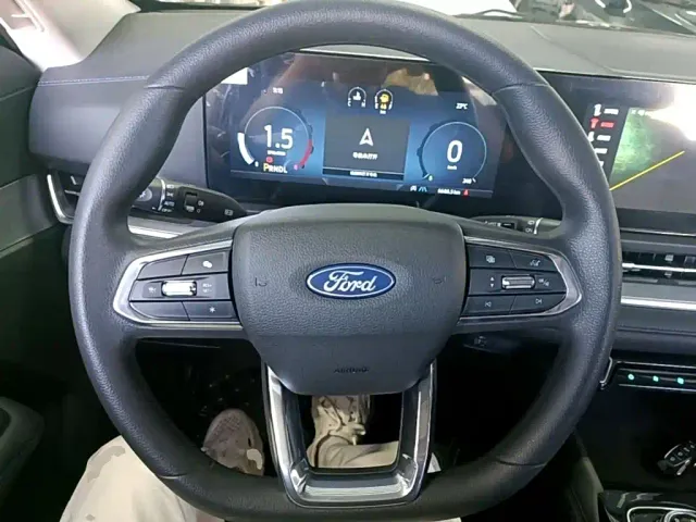 Ford Lingrui — Фото автомобиля 10