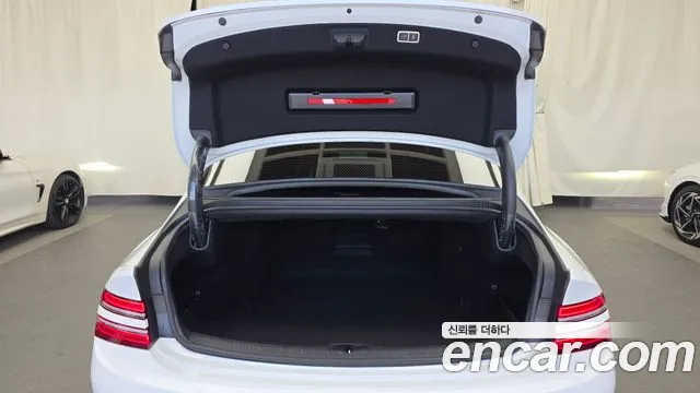 Genesis G80 RG3 — Фото автомобиля 26