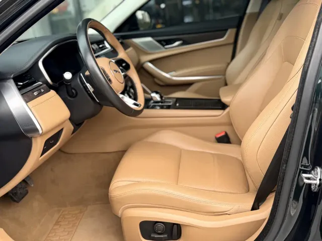 Jaguar XFL — Фото автомобиля 14