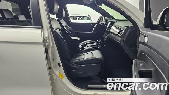 KG_Mobility_Ssangyong Rexton Новый Rexton Sport Дизель 2.2 4WD — Фото автомобиля 26