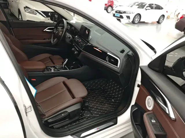 BMW 1 Series — Фото автомобиля 24