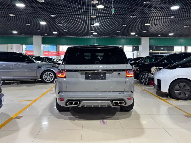 Land Rover Range Rover Sport — Фото автомобиля 17